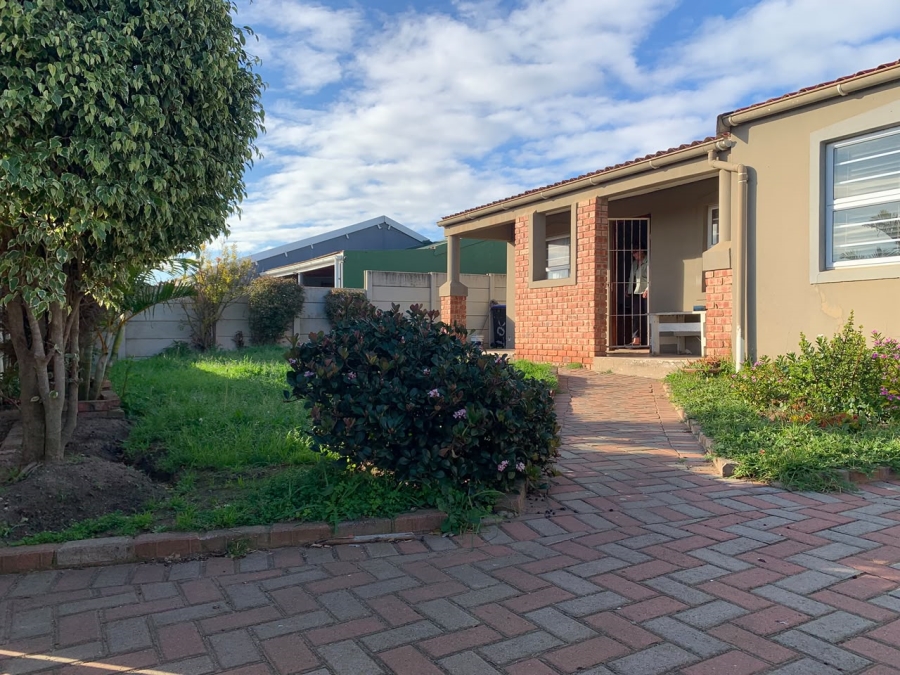 3 Bedroom Property for Sale in Pellsrus Eastern Cape